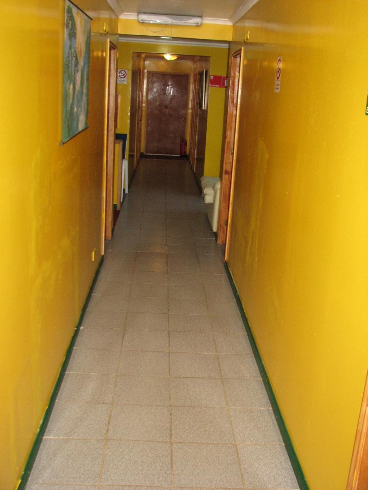 Hostal El Mirador ปุนตาอาเรนาส ภายนอก รูปภาพ
