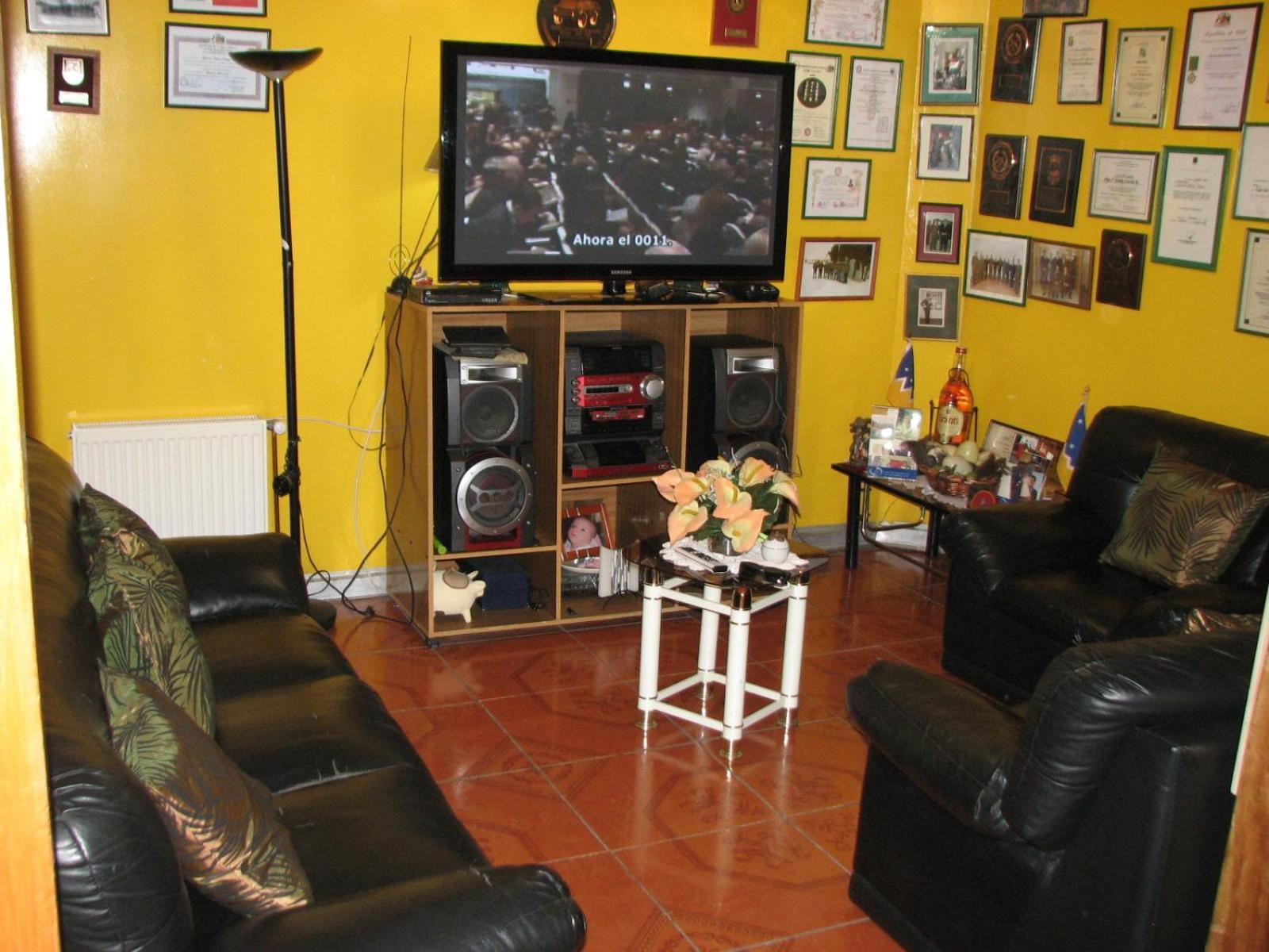 Hostal El Mirador ปุนตาอาเรนาส ภายนอก รูปภาพ